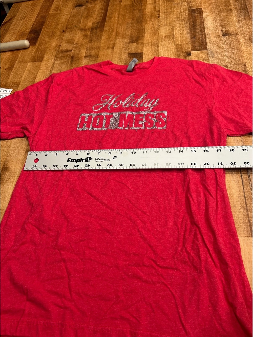 Women’s Medium Red Holiday Hot Mess T-Shirt - Picture 5 of 8